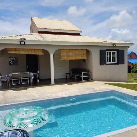 Villa Private House For Vacation, Castel Lamentin Exterior foto